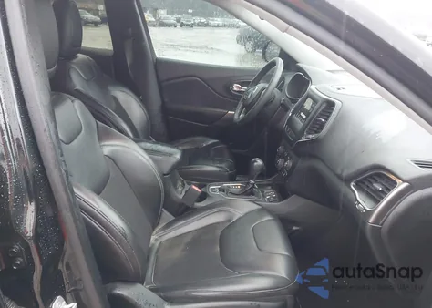 2020 Jeep Cherokee Latitude Plus Fwd z USA, uszkodzony, nr VIN 1C4PJLLB8LD586132